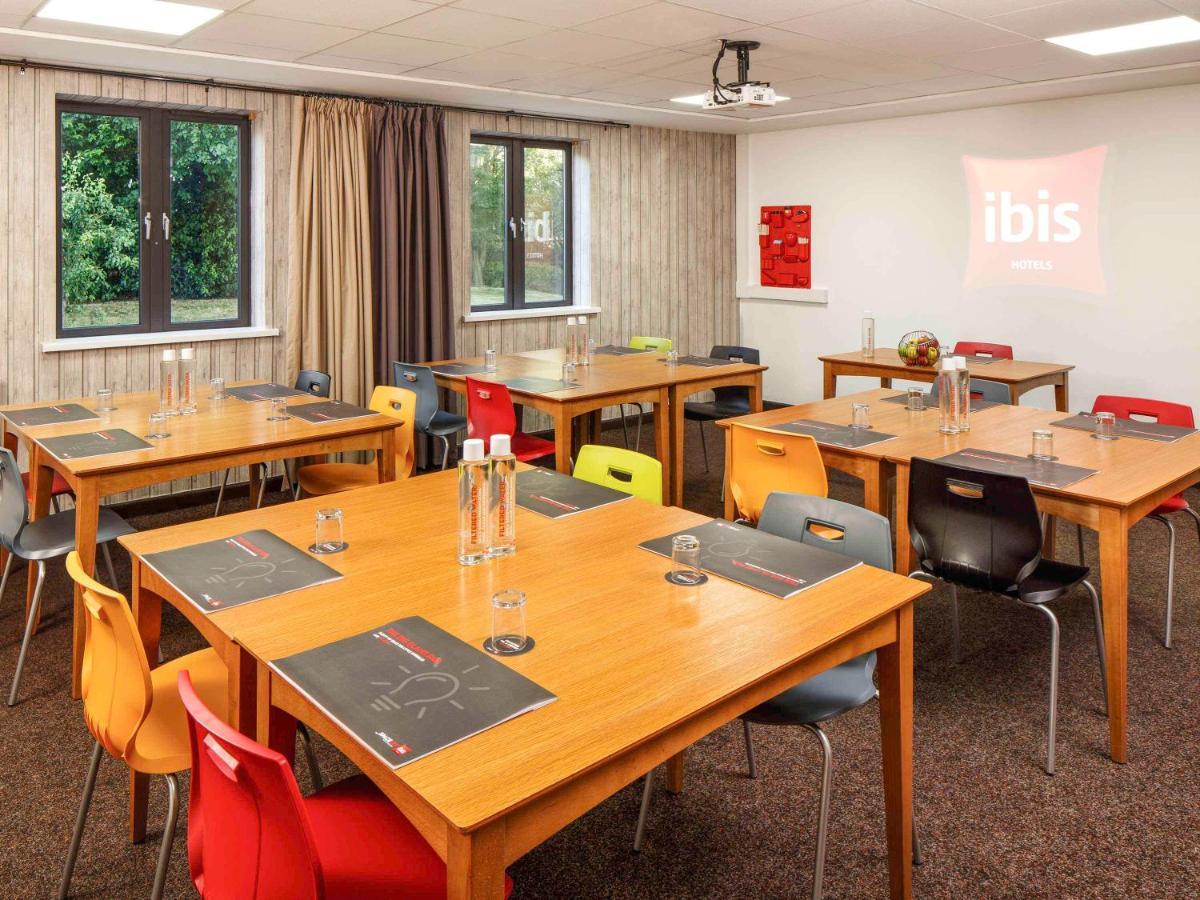 Ibis Lincoln Hotel North Hykeham Bagian luar foto