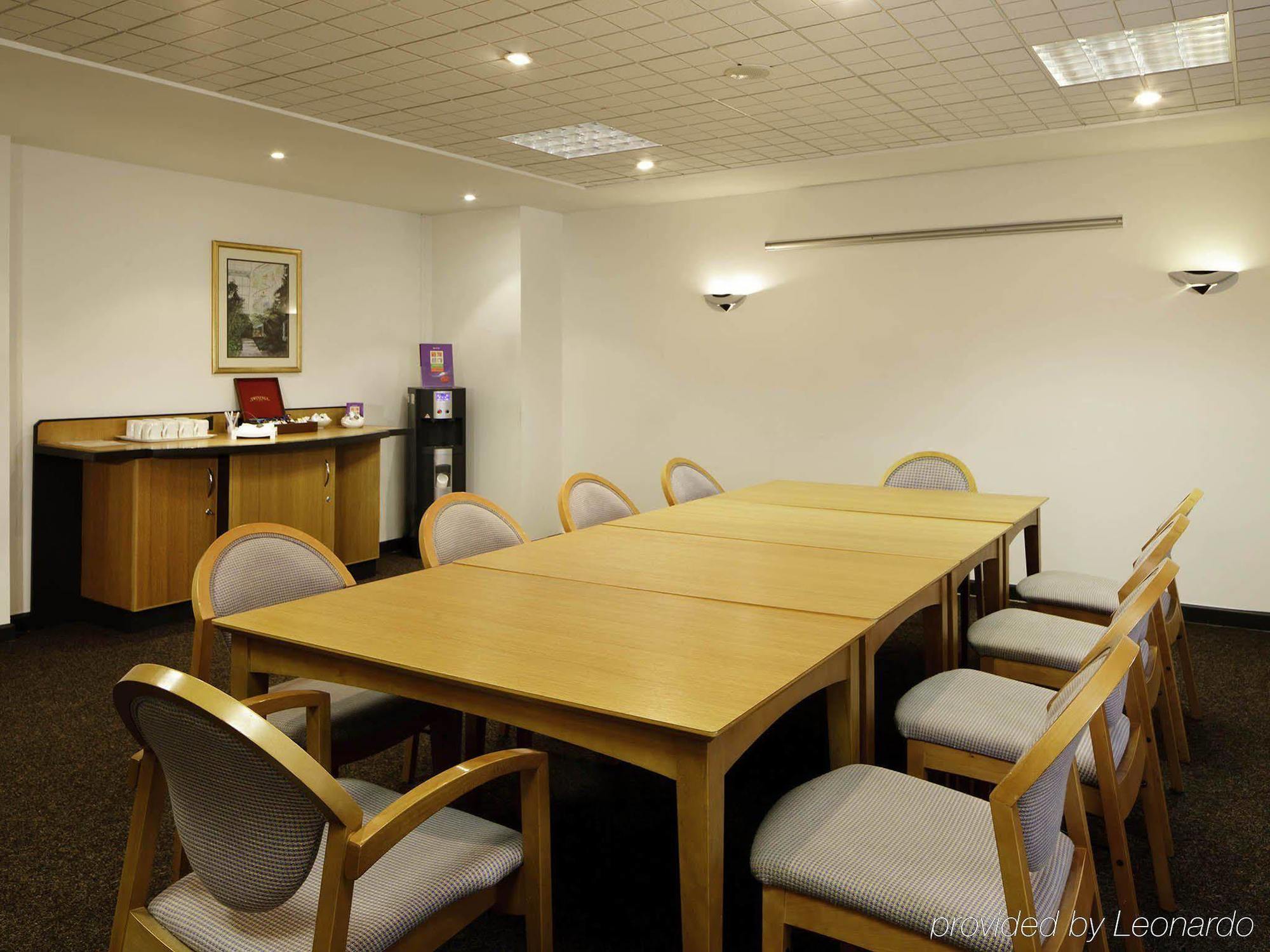 Ibis Lincoln Hotel North Hykeham Bagian luar foto