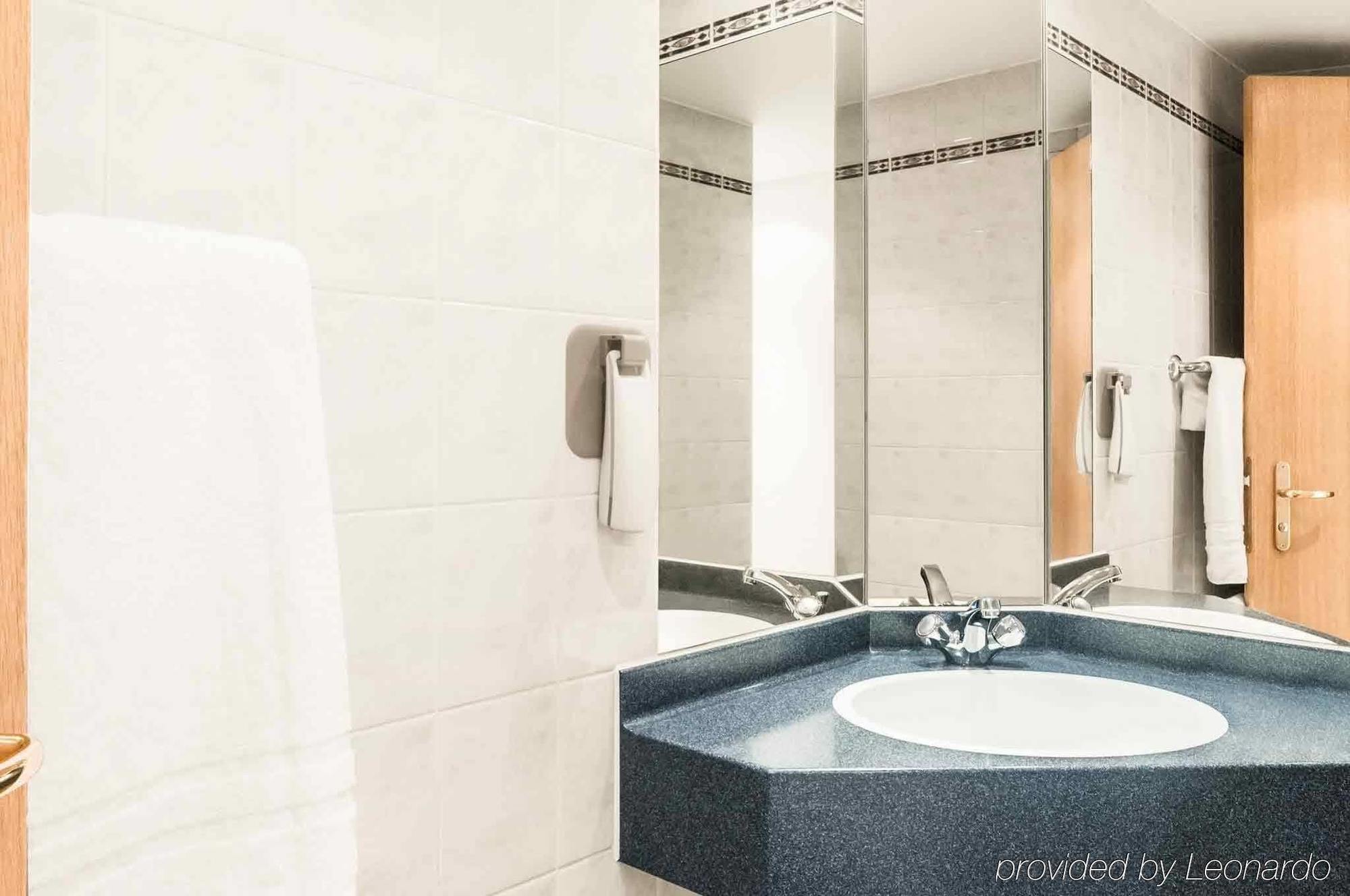 Ibis Lincoln Hotel North Hykeham Bagian luar foto