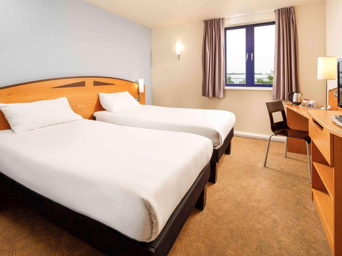 Ibis Lincoln Hotel North Hykeham Bagian luar foto